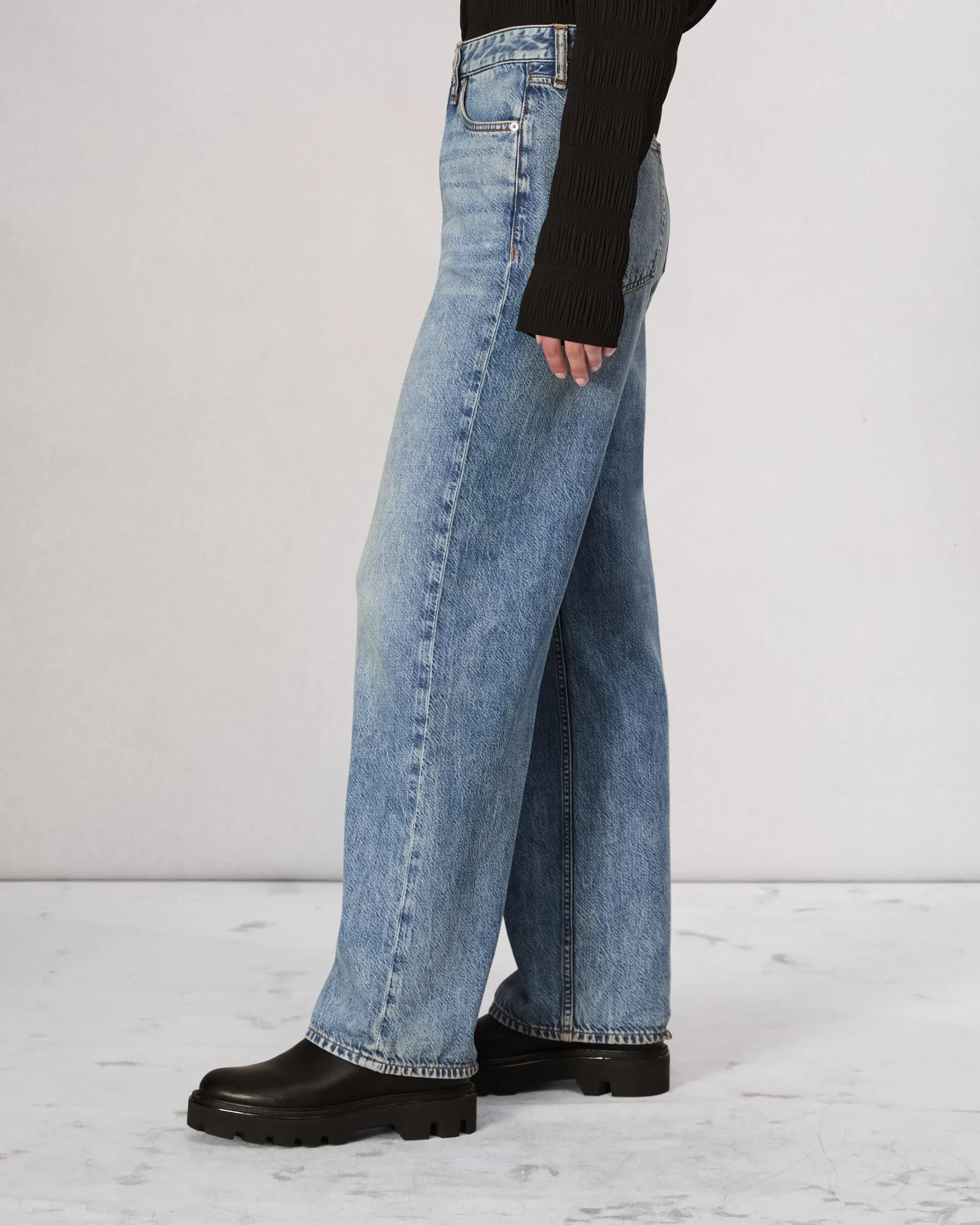Hot Featherweight Logan Wide-Leg Jean Women Jeans