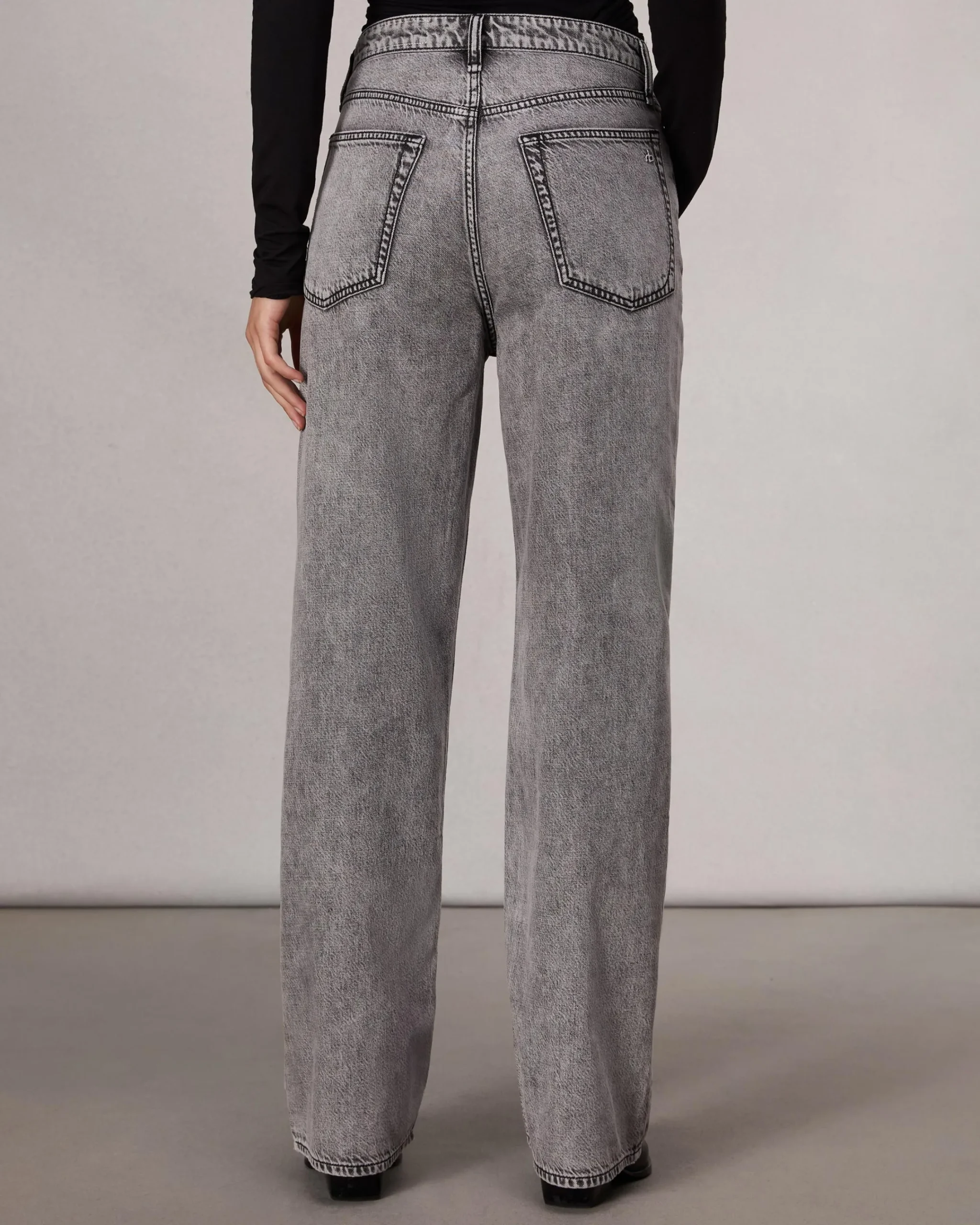 Discount Featherweight Wide-Leg Logan Jean Women Jeans
