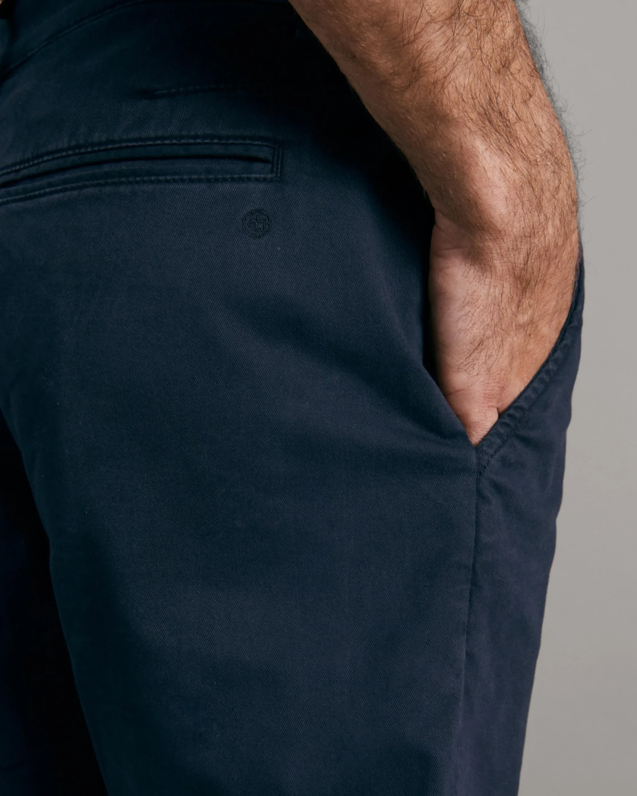 Store Perry Cotton Twill Short Shorts